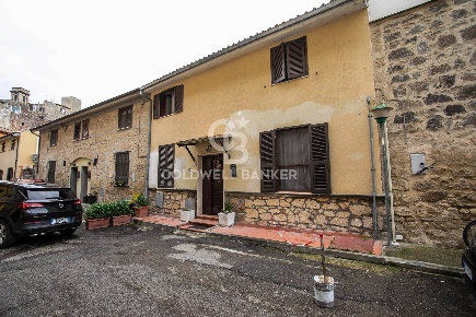 Foto Case semi ndipendenti in Via Valverde, Tarquinia Centro Storico