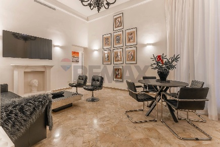 Foto Appartamento in Via Montenegro, Bari Umbertina - Madonnella di 170 m²