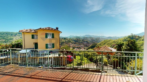 casa indipendente in vendita a Ceranesi in zona Santa Marta