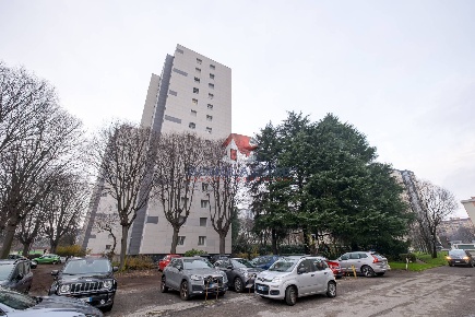 Foto Appartamento in Via Mario Borsa, Milano Gallaratese di 93 m²