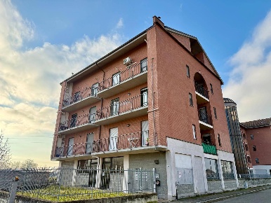 Foto Appartamento a Alessandria Cristo di 110 m² con 5 locali in vendita