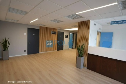 Foto Ufficio in VIGONZA, Vigonza Centro di 530 m² con 10 locali in affitto