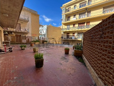 Foto Appartamento in Via Archimede, Ragusa San Luigi - Archimede di 181 m²