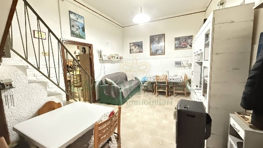 Foto Case semi ndipendenti in via vicoletto pazzo, Forino Centro di 53 m²