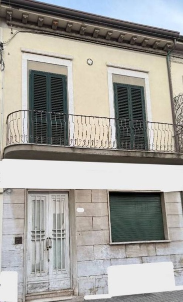 casa indipendente in vendita a Viareggio in zona Centro Storico