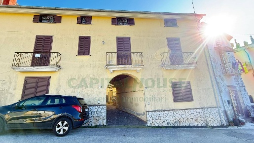 Foto Case semi ndipendenti in via del gelso, Forino Centro di 261 m²