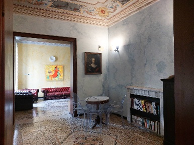 Foto Appartamento in Piazza Armando Diaz, Savona Centro Storico di 220 m²