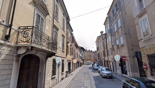 Foto Appartamento in via cavour, Mantova Centro di 200 m² con 4 locali