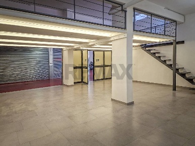 Foto Box in VIA UMBERTO GIORDANO, Palermo Giotto Galilei - Palagonia