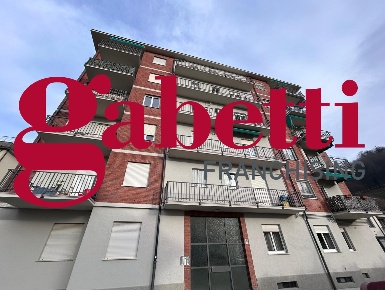 Foto Appartamento in Via AI CAMPI 5, Oggiono di 70 m² con 2 locali