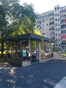 Foto Box in Via BORDIGHERA 47, Milano Famagosta di 15 m² in vendita