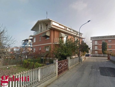 Foto Appartamento in Antonio Racca, Sanfrè di 142 m² con 4 locali
