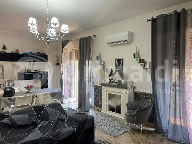 Foto Appartamento in Via Sebastiano La Franca 47, Palermo Oreto - Perez