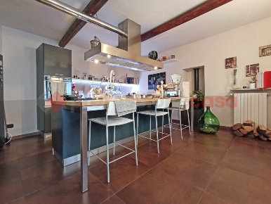 Foto Casa indipendente in Porta vigana, Invorio Centro di 220 m² in vendita