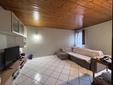 Foto Appartamento a Costa di Rovigo di 150 m² con 6 locali in vendita