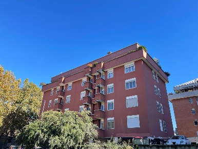 Foto Appartamento in Viale Giulio Cesare 289, Novara Sacro Cuore di 85 m²