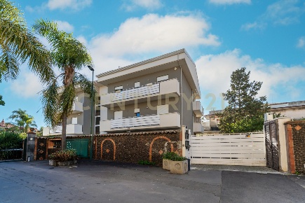 Foto Appartamento in Vicolo  Aurora 8, Tremestieri Etneo Centro di 98 m²