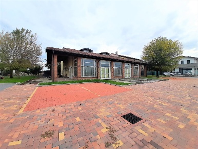 Foto Locale commerciale a Villaga Fogomorto di 350 m² in vendita