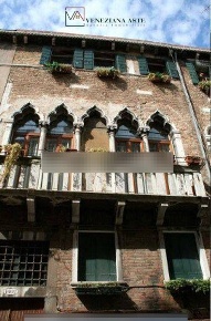 Foto Appartamento in Santa Croce, Venezia Santa Croce di 101 m² in vendita