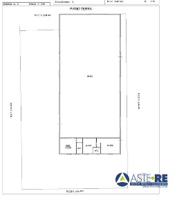 Foto Locale commerciale in Via Campania, Sezze di 603 m² con 4 locali