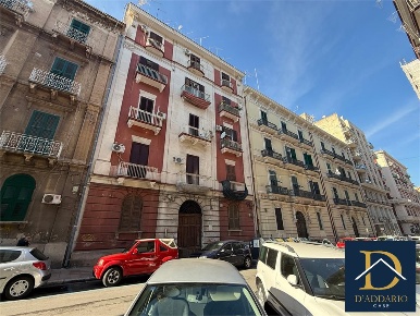 Foto Appartamento in Via Regina Elena, Taranto Borgo di 33 m² con 1 locali