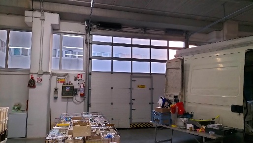 Foto Capannone industriale a Livorno Picchianti di 240 m² con 2 locali