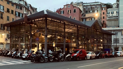 Foto Appartamento a Genova Carmine di 60 m² con 4 locali in vendita