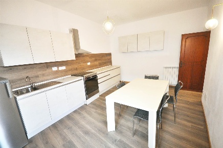 Foto Appartamento a Follo Bastremoli di 132 m² con 4 locali in affitto