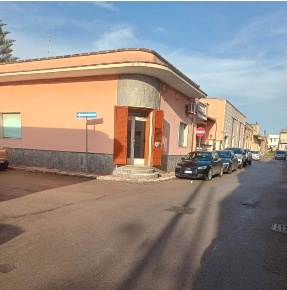 Foto Casa indipendente a Cellino San Marco di 130 m² con 5 locali