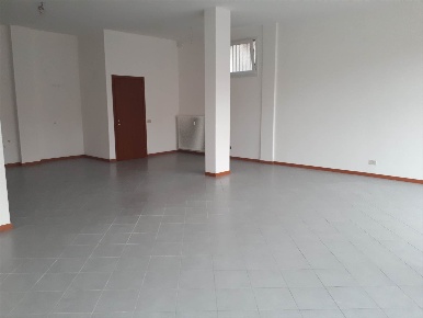 Foto Negozio a Venezia Mestre di 72 m² con 1 locali in affitto