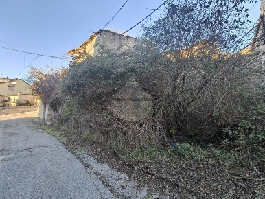 Foto Casa indipendente in CROSTAROSA, Pizzoli Centro di 100 m² con 3 locali