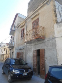 Foto Casa indipendente in Via 4 Aprile, Castelvetrano Centro di 100 m²
