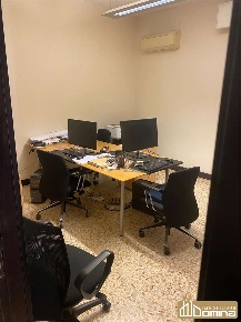 Foto Ufficio in VIA MARTIRI DELLA RESISTENZA, Ancona Regione di 15 m²