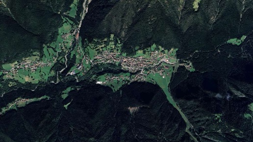 Foto Appartamento in Via Serta, Schilpario di 97 m² con 1 locali all'asta