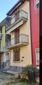 Foto Appartamento in Via Mazzini, Villa d'Almè Centro di 200 m² all'asta