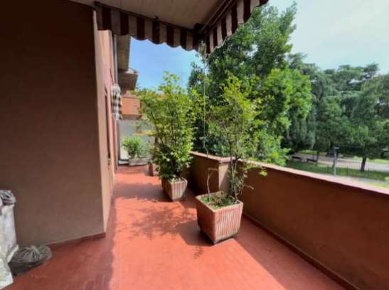 Foto Appartamento in Via Carlo Biffi, Trezzo sull'Adda di 136 m² all'asta