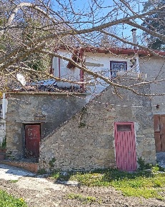 Foto Appartamento in Via Paterno, Vicchio di 123 m² con 6 locali all'asta