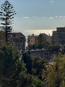 Foto Appartamento in corso inglesi, Sanremo Corso degli Inglesi di 50 m²