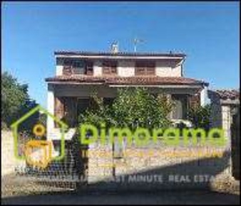 Foto Appartamento in Via Mannu  48, Abbasanta Centro di 295 m² all'asta