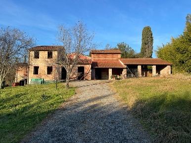 Foto Villa unifamiliare a Lucca Sant'Alessio - Carignano di 400 m²