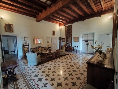 Foto Appartamento a Lucca Piazza Anfiteatro - Torre Guinigi di 210 m²