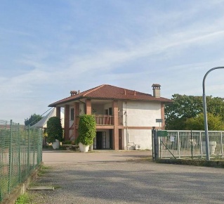 Foto Appartamento a Milano Quintosole - Chiaravalle di 261 m² con 4 locali