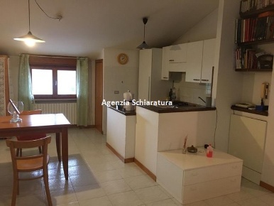 Foto Appartamento a Vallefoglia di 87 m² con 5 locali in vendita