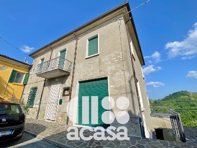 Foto Case semi ndipendenti a Mercato Saraceno di 319 m² con 11 locali