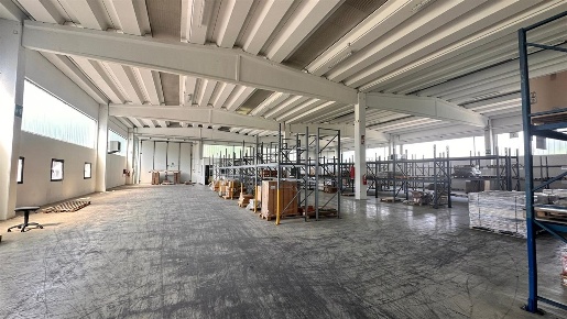 Foto Capannone industriale a Novedrate di 3100 m² in vendita