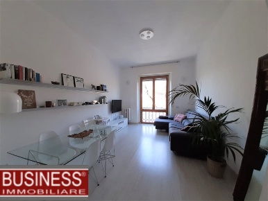 Foto Appartamento in via Bergognone, Milano Solari di 100 m² con 3 locali