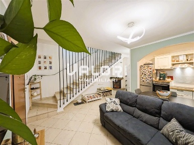 Foto Villa a schiera in Via Sangiorgi, Faenza di 130 m² con 3 locali