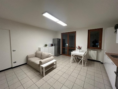 Foto Appartamento in Via II Giugno, Corsico di 70 m² con 2 locali