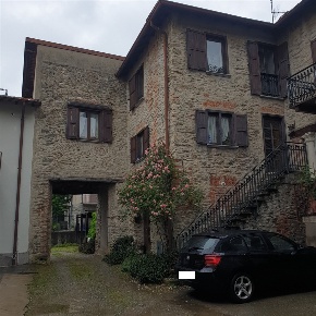 Foto Case semi ndipendenti a Como Albate - Muggiò di 252 m² con 7 locali