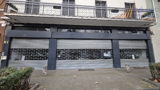 Foto Negozio in VIA FRATELLI CASIRAGHI, Sesto San Giovanni di 1260 m²